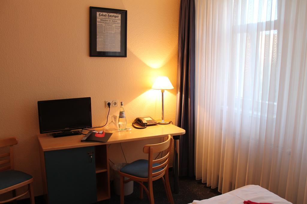Hotel An Der Stadtmauer Mühlhausen Esterno foto