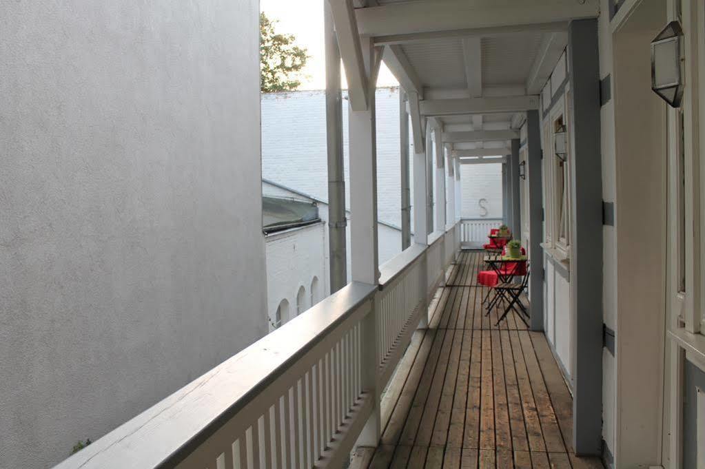 Hotel An Der Stadtmauer Mühlhausen Esterno foto